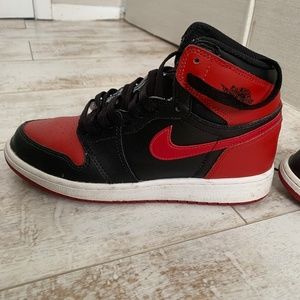 Nike Air Jordan 1 High Banned (2016)